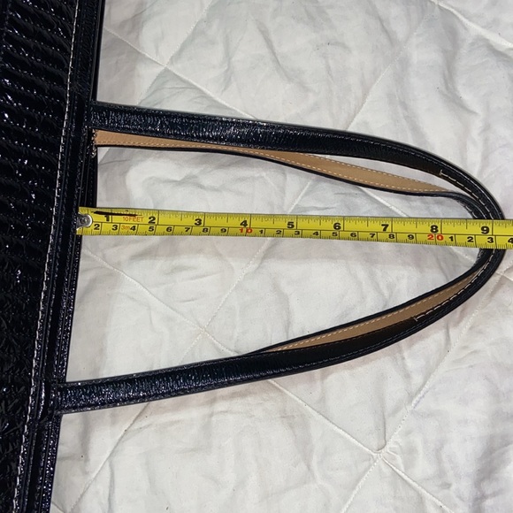 Gorgeous Coach Poppy Patent leather tote 18674 - Picture 10 of 16